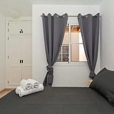 Apartment Centric - Wifi - 2 Min From Charco San Gines *