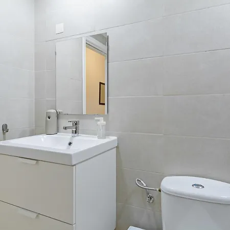 Centric - Wifi - 2 Min From Charco San Gines